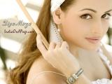 Dia mirza cute