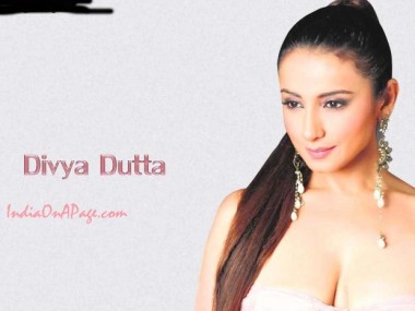 Divya Dutta  hot