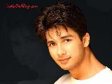 Shahid Kapoor Smart look