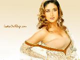 Kareena Kapoor pretty