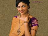 Prachi Desai5