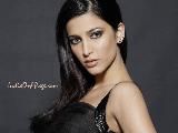 Shruti Haasan 25
